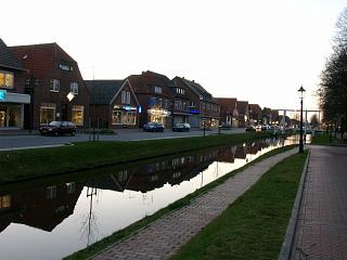 wiekszo ulic w Papenburgu biegnie wzdy kanaw